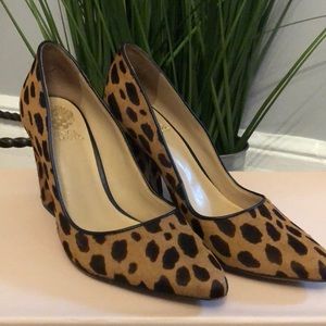 Vince Camino leopard Pumps